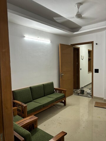 Living Room in 1.5 BHK Builder Floor at Saket – for Sale
