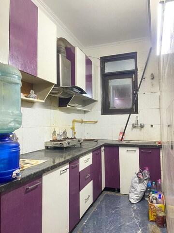 Kitchen in 1.5 BHK Builder Floor at Neb Sarai – for Sale