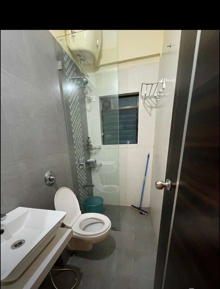 Bathroom, trupti-chs-anand-nagar 2 Bedroom 750 Sq.Ft. Apartment In Anand Nagar Thane 7433411