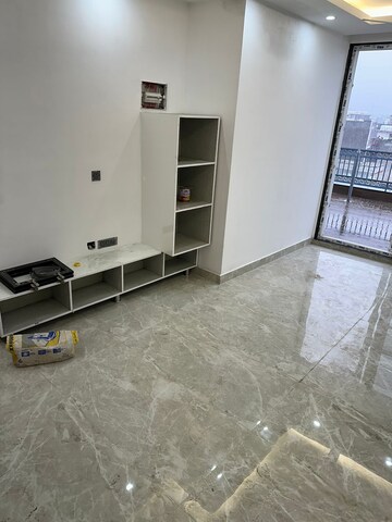 Room in 1.5 BHK Builder Floor at Saket – for Sale