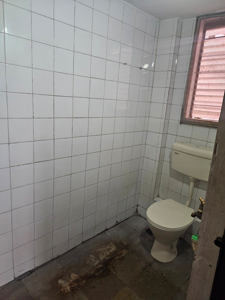 Bathroom, ram-murti-complex 2 Bedroom 900 Sq.Ft. Apartment In Bopodi Pune 7433548