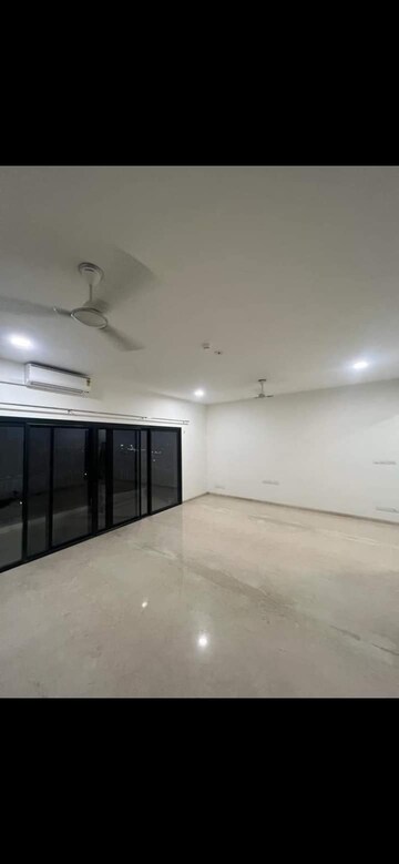 Room in 3 BHK Apartment at Sobha Altus, Sector 106 – for Sale