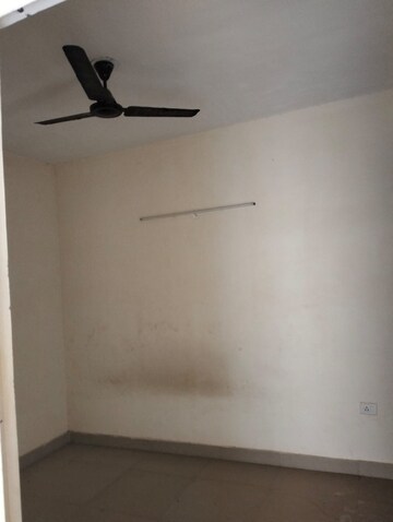 Room in 2 BHK Apartment at Conscient Habitat 78, Sector 78 – for Sale