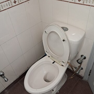 Bathroom in 6+ BHK Independent House at Sector 14 – for Sale