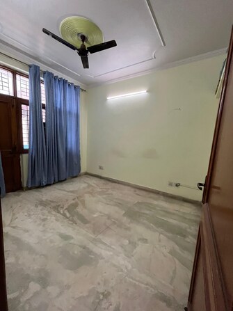 1 BHK Builder Floor For Rent in Sainik Colony Faridabad  7434522