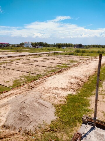  Plot For Sale in Gill Colony
