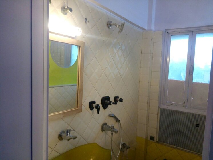Bathroom, seep-apartments 1 Bedroom 400 Sq.Ft. Apartment In Pali Hill Mumbai 7434699