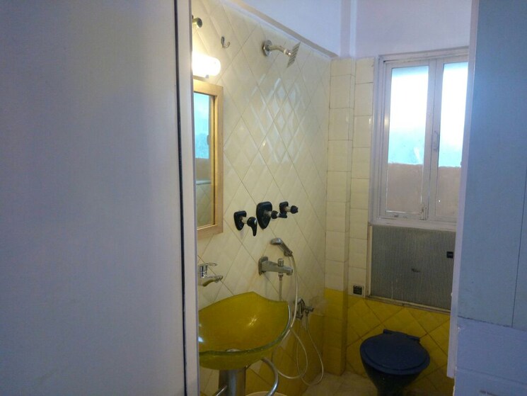 Bathroom, seep-apartments 1 Bedroom 400 Sq.Ft. Apartment In Pali Hill Mumbai 7434699