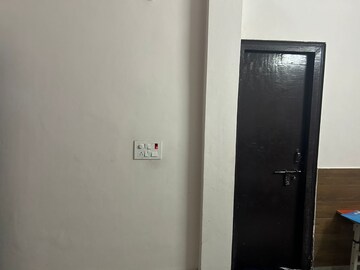 Room in 2 BHK Independent House at Omicron Ii Greater Noida – for Sale