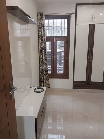 Room in 4 BHK Builder Floor at Prashant Vihar – for Sale