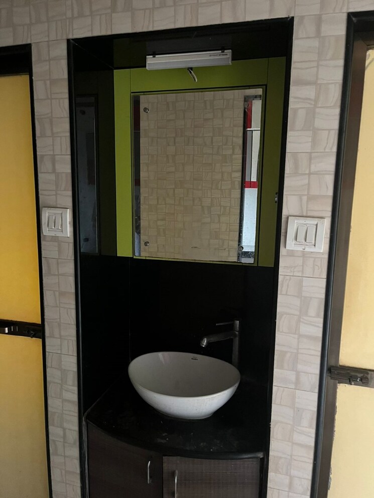 Bathroom, shree-shankeshwar-nagar 1 Bedroom 545 Sq.Ft. Apartment In Borivali East Mumbai 7434991