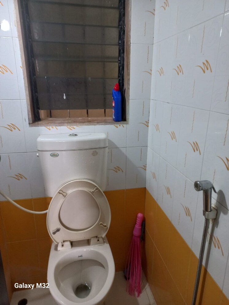 Bathroom, poonam-sagar-complex 3 Bedroom 1300 Sq.Ft. Apartment In Mira Road Thane 7435275