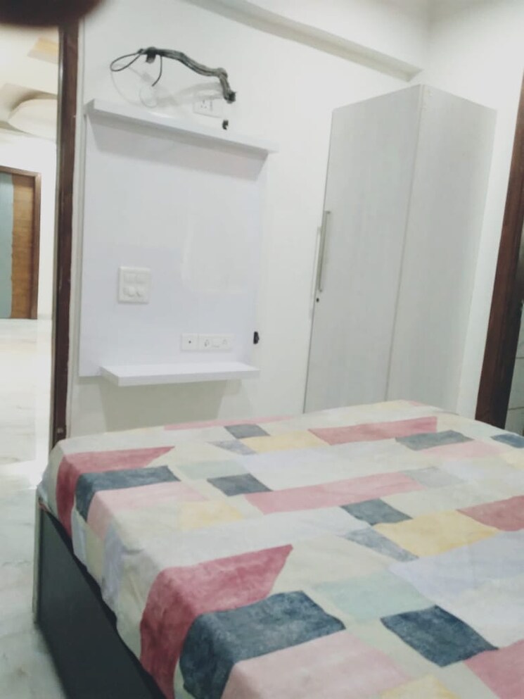 Bedroom, sector 14 3.5 Bedroom 2300 Sq.Ft. Builder Floor In Sector 14 Faridabad 7435409