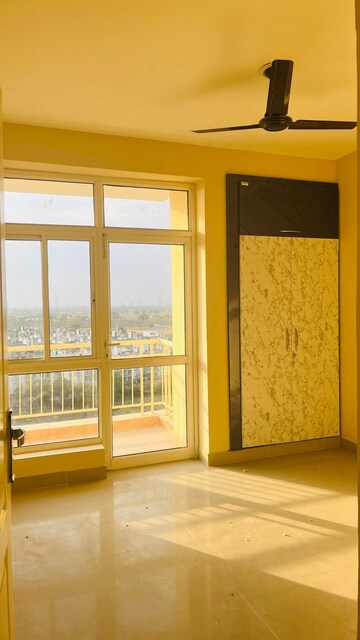 Room in 3 BHK Apartment at Terra Elegance, Alwar Bypass Road – for Sale