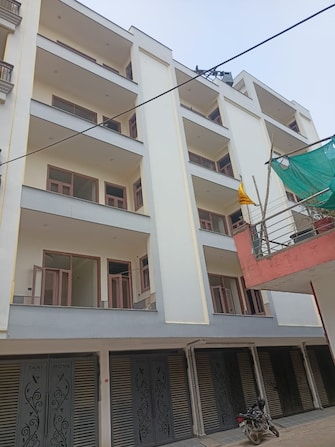 2 BHK Builder Floor For Resale in Uphaar Homes Rajendra Park Gurgaon  7435477