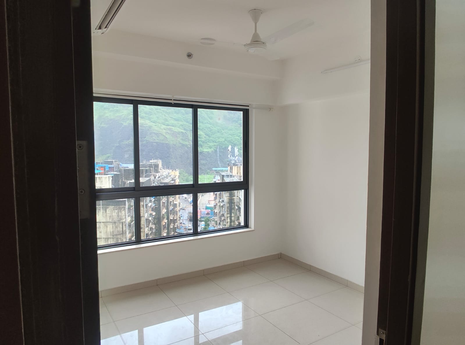 2 BHK Apartment For Rent in Shapoorji Pallonji Vicinia Powai Mumbai  7435821