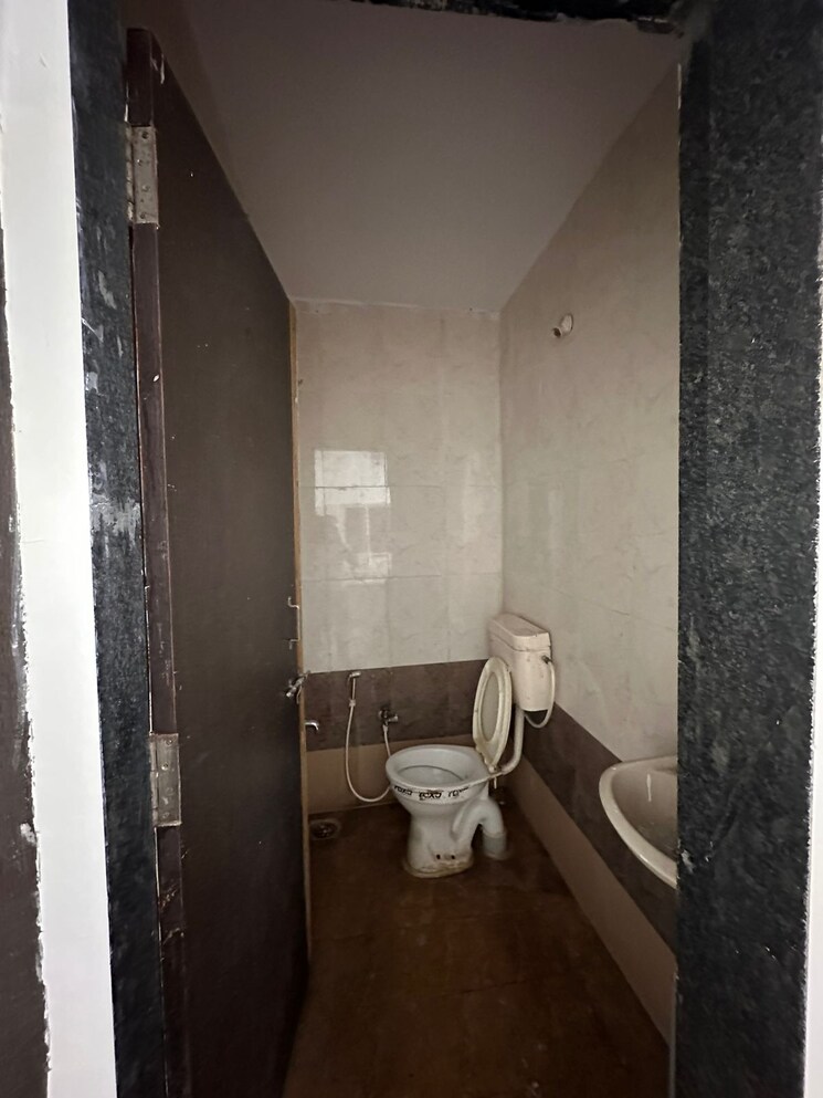 Bathroom, devakis-flying-heights 2 Bedroom 911 Sq.Ft. Apartment In Pune International Airport Pune 7435902