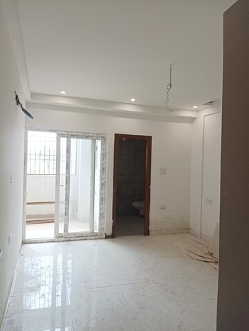 Room in 3 BHK Apartment at Kishanpura – for Sale