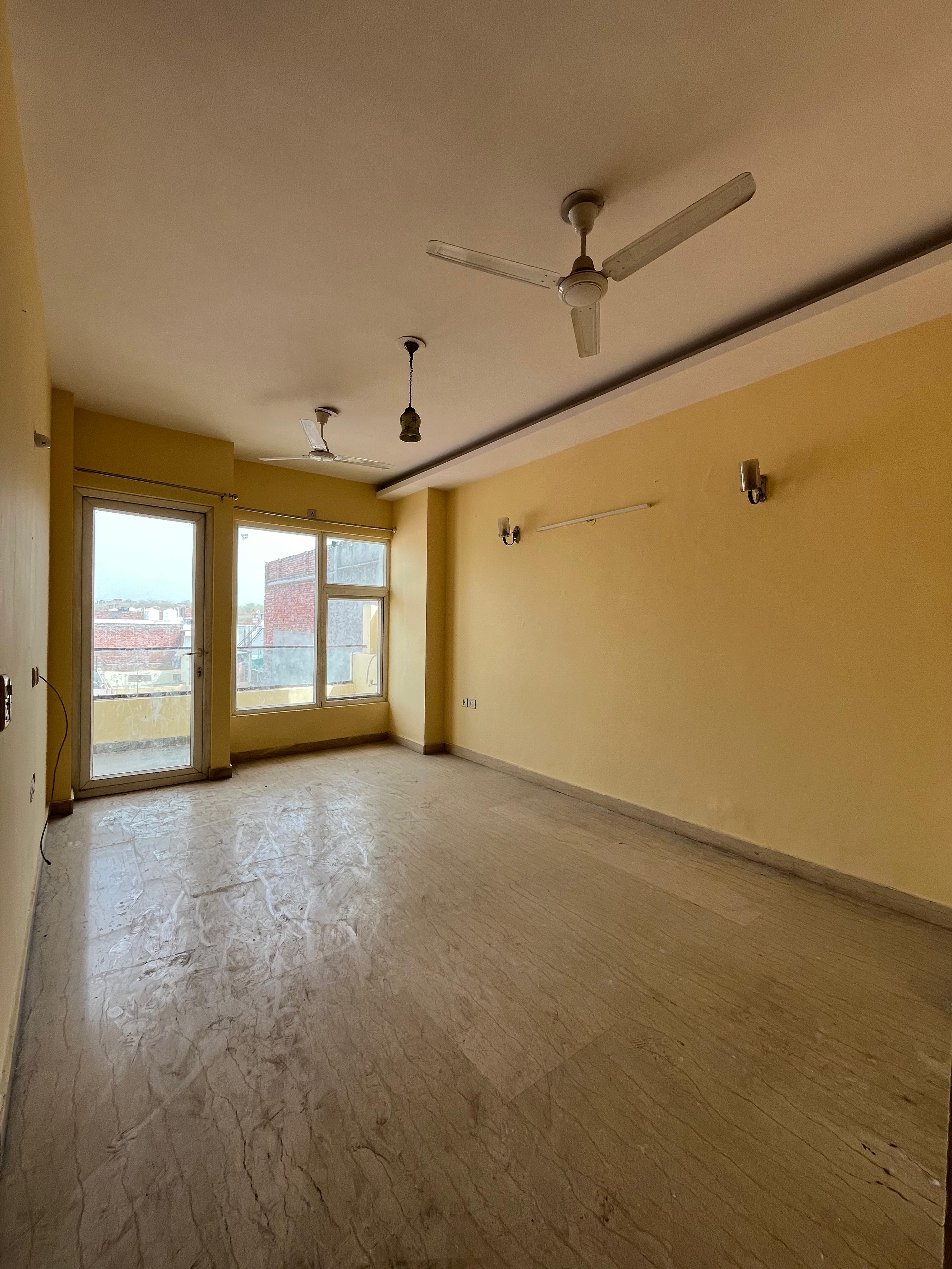 3 BHK Builder Floor For Rent in Sainik Colony Faridabad  7436195