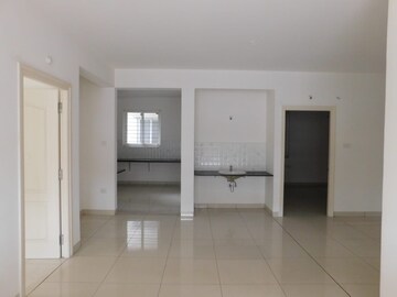 Room in 3 BHK Apartment at Candeur Crescent, Serilingampally – for Sale