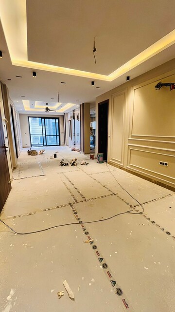 Room in 3 BHK Builder Floor at Sushant Lok 3, Sector 57 – for Sale