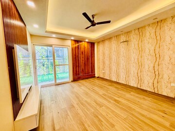 Bedroom in 4 BHK Builder Floor at Sushant Lok 3, Sector 57 – for Sale