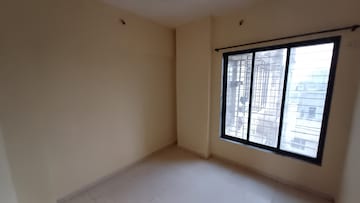 Room in 2 BHK Apartment at Solitaire CHS Virar East, Virar East – for Rent