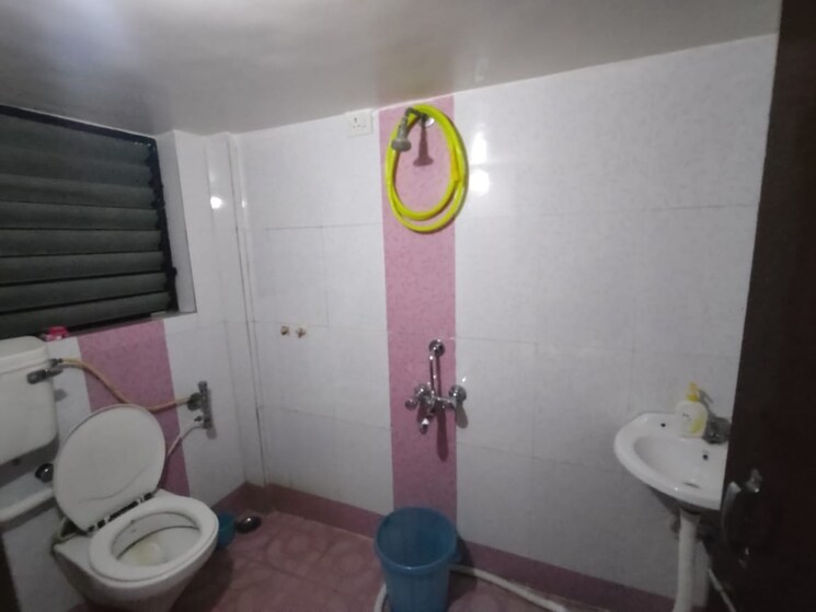 Bathroom, ganesh-park-pimple-saudagar 2 Bedroom 1050 Sq.Ft. Apartment In Pimple Saudagar Pune 7436661