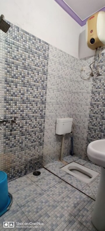 Attached Bathroom in 5 BHK Independent House at Aliganj – for Sale