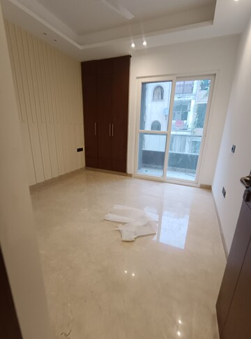 Room in 3 BHK Builder Floor at Malviya Nagar – for Sale