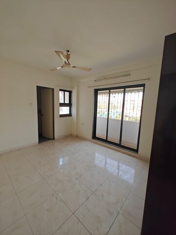 Room in 3 BHK Apartment at Neelsidhi Paradise, Nerul – for Sale
