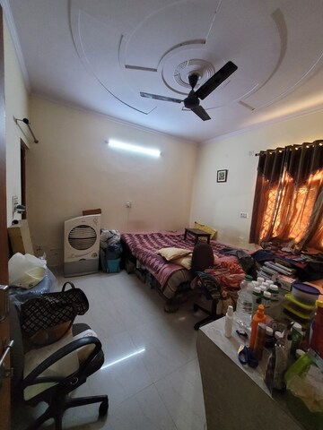 Bedroom in 2 BHK Builder Floor at Dilshad Garden – for Sale