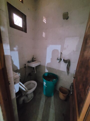 Attached Bathroom in 2 BHK Builder Floor at Dilshad Garden – for Sale