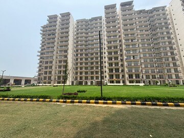 2 BHK Apartment – Exterior View View at Pareena Hanu Residency, Sector 68 - for Sale