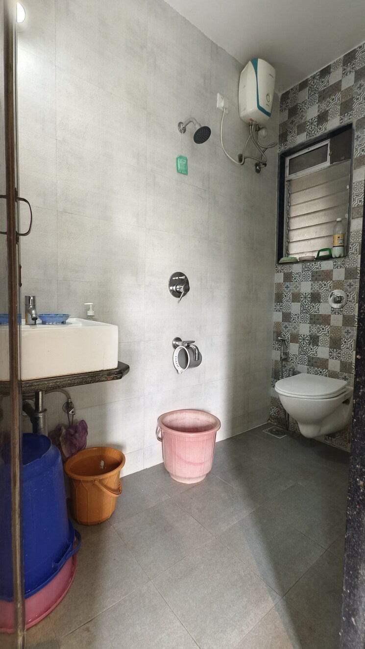 Bathroom, kores-tower 2 Bedroom 1150 Sq.Ft. Apartment In Vartak Nagar Thane 7437055