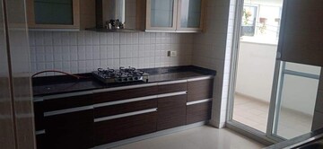 Kitchen in 4 BHK Apartment at Bestech Park View Spa, Sector 47 – for Sale