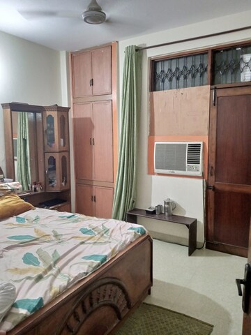 2 BHK Builder Floor For Sale in Zakir Nagar
