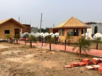  Plot – Exterior View View at Tronica City - for Sale