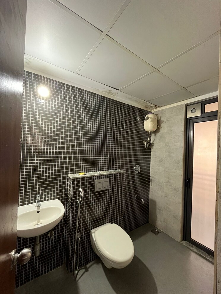 Bathroom, lodha-palava-city 1 Bedroom 656 Sq.Ft. Apartment In Dombivli East Thane 7437726