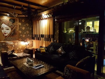 Living Room in 4 BHK Builder Floor at Sector 9 – for Sale