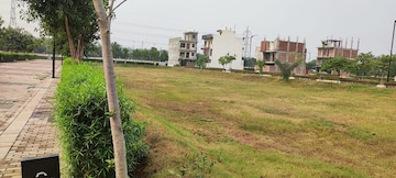  Plot – Garden View at BPTP District 3, Sector 85 - for Sale