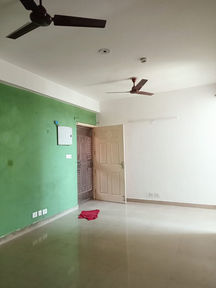 undefined, nimbus-the-hyde-park 2 Bedroom 915 Sq.Ft. Apartment In Sector 78 Noida 7438087