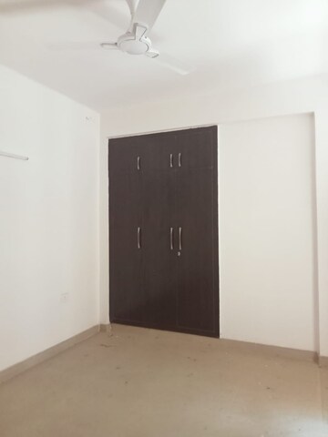 Room in 2 BHK Apartment at Nimbus The Hyde park, Sector 78 – for Sale