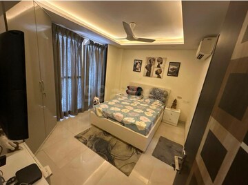 Master Bedroom in 3 BHK Builder Floor at Sector 57 – for Sale