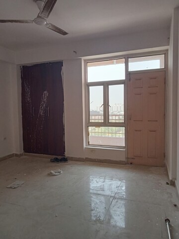 Room in 3 BHK Apartment at Nimbus The Hyde park, Sector 78 – for Sale