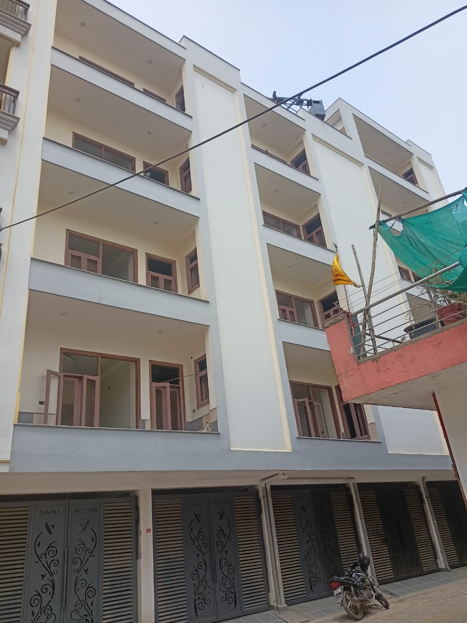 3 BHK Builder Floor For Resale in Uphaar Homes Rajendra Park Gurgaon  7438213