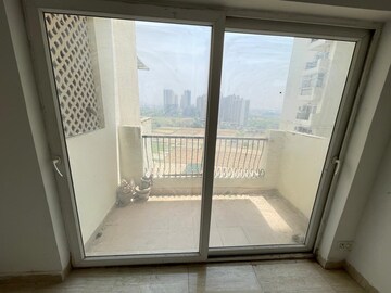 Room in 3 BHK Apartment at Nimbus The Hyde park, Sector 78 – for Sale