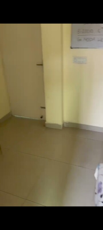 Room in 3.5 BHK Apartment at Gaur City 2 - 16th Avenue, Sector 16c Greater Noida – for Sale