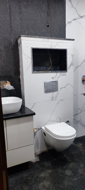 Bathroom in 4 BHK Builder Floor at BPTP Eden Estate, Sector 81 – for Sale