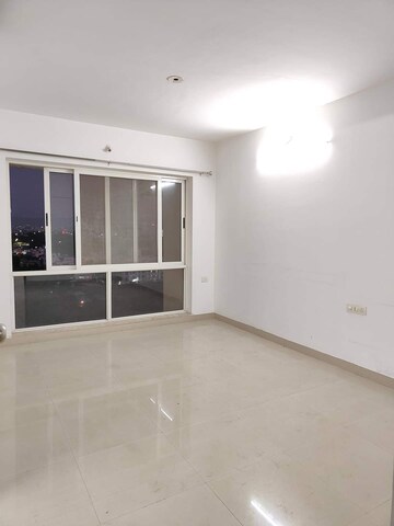 Room in 5 BHK Apartment at Marvel Bounty, Hadapsar – for Sale